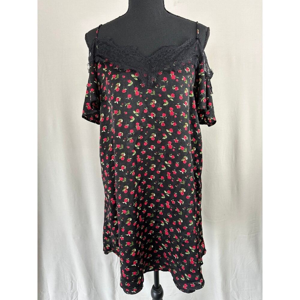 Mi Ami Victoria floral lace mini dress Black Red Small XS Slip dress